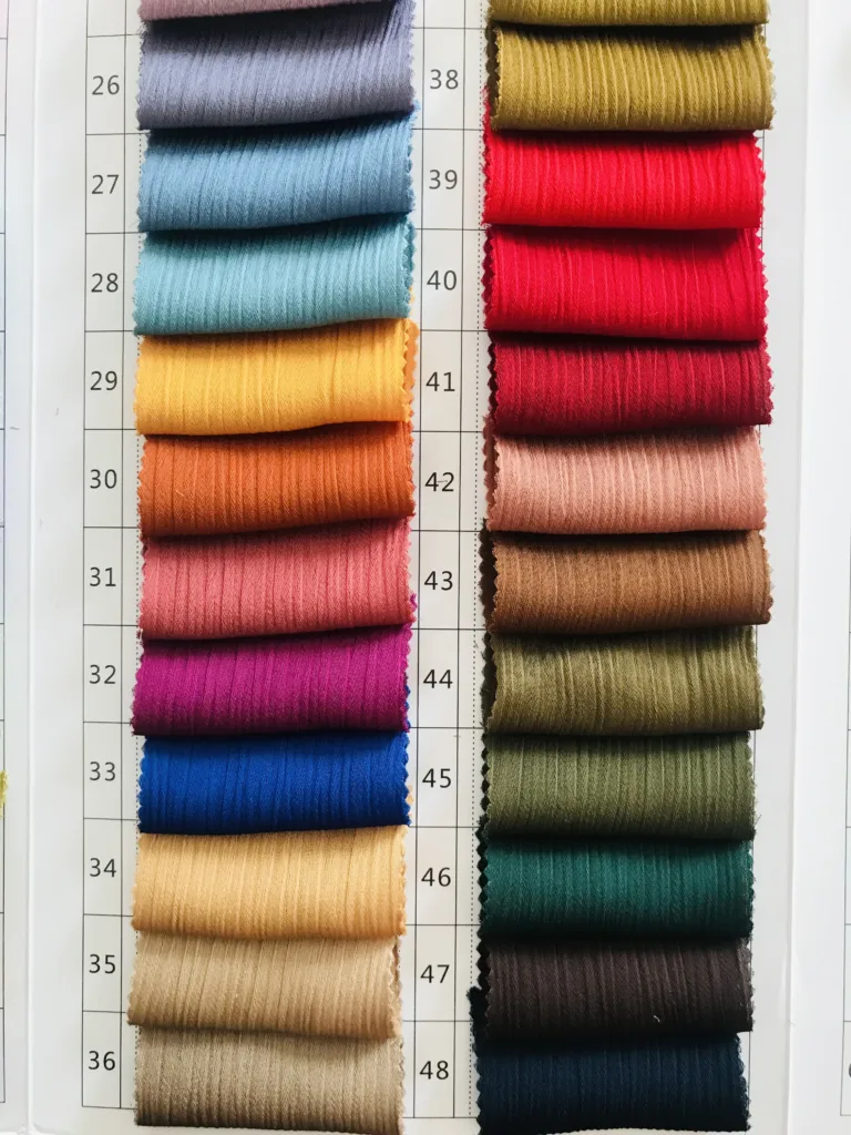 Acetate Like Crinkled Satin fabric (3)