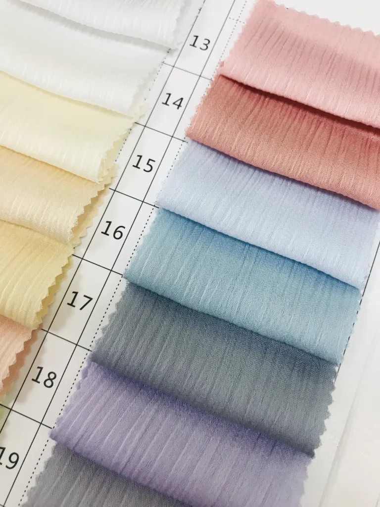 Acetate Like Crinkled Satin fabric (4)