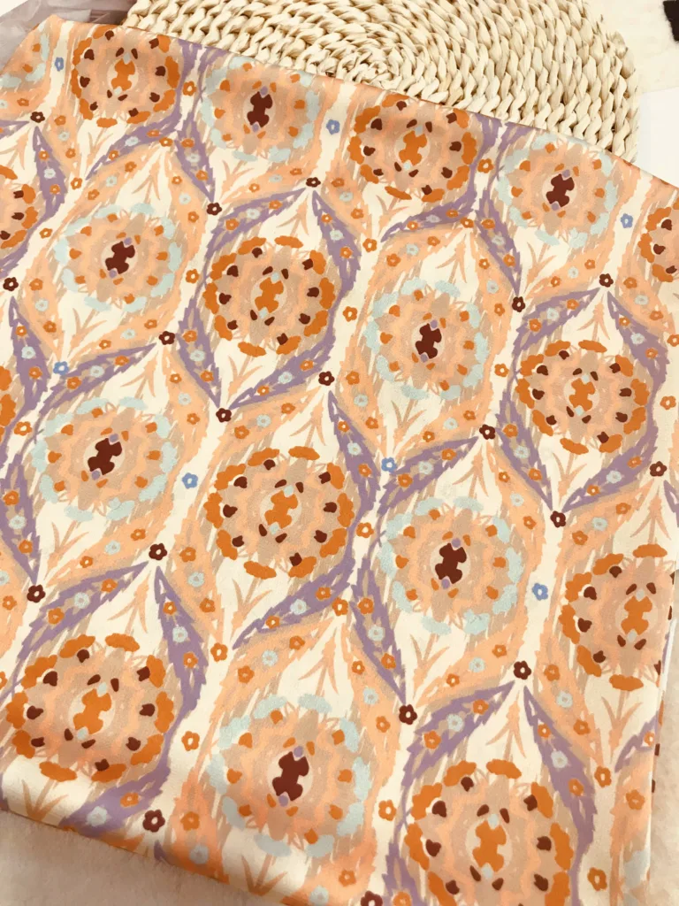 POLYESTER Stretch seersucker satin fabric with fancy print design (5)