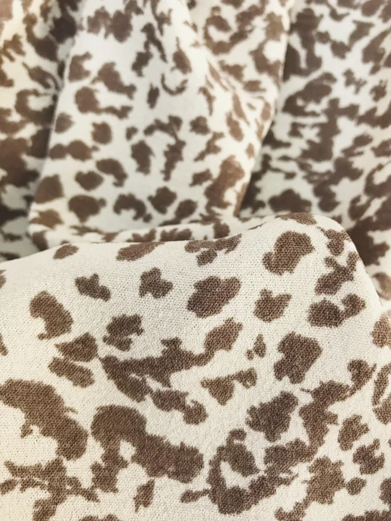Polyester CEY airflow printed fabric with dots design (3)