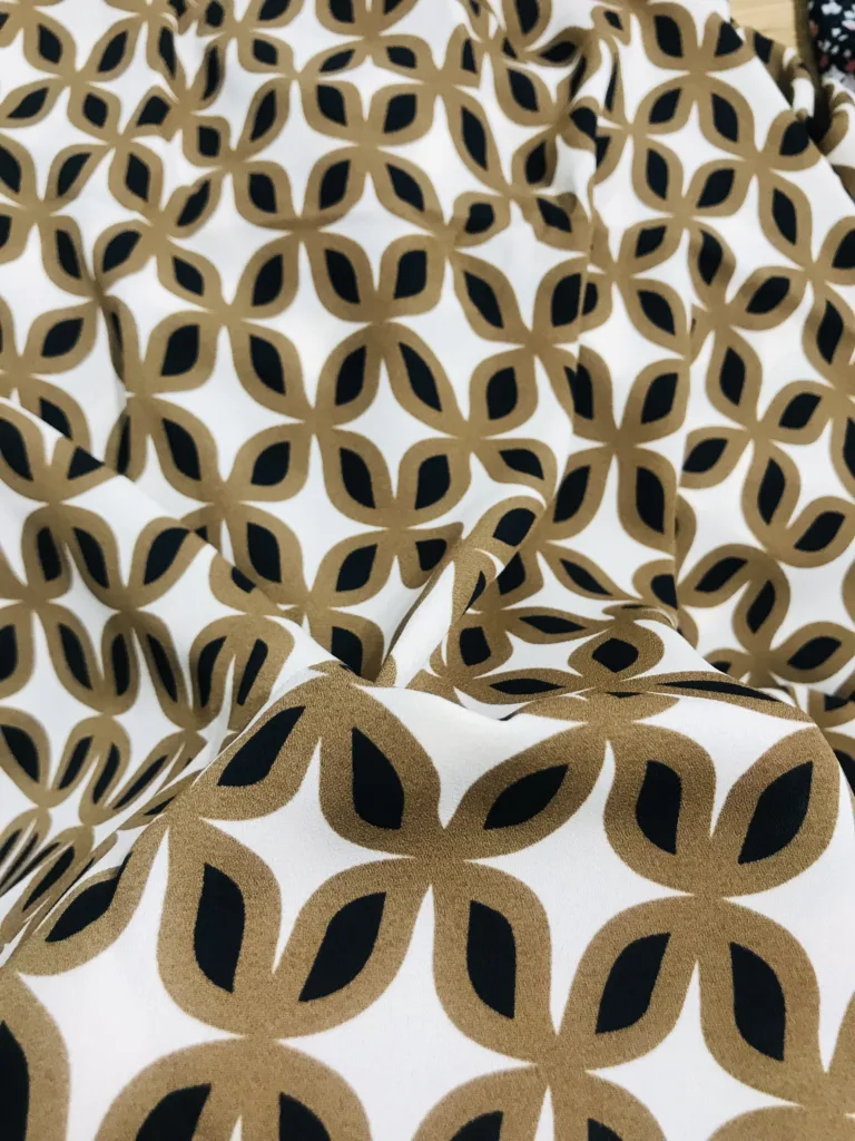 Polyester CREPE printed fabric CDC fabric (2)