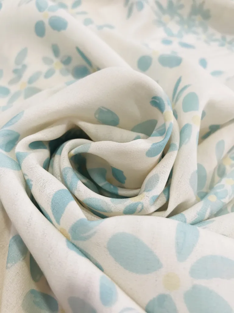Polyester Crack Chiffon Printed Fabric with Floral design (5)