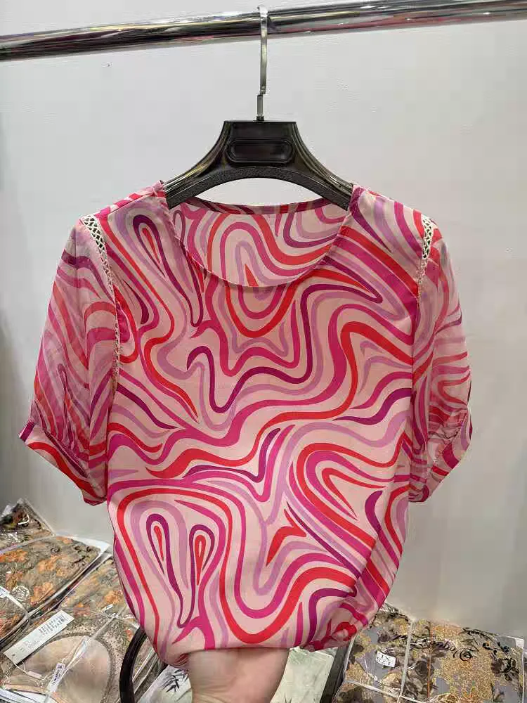 Polyester Crinkled Satin Print Fabric with Rainbow Design blouse