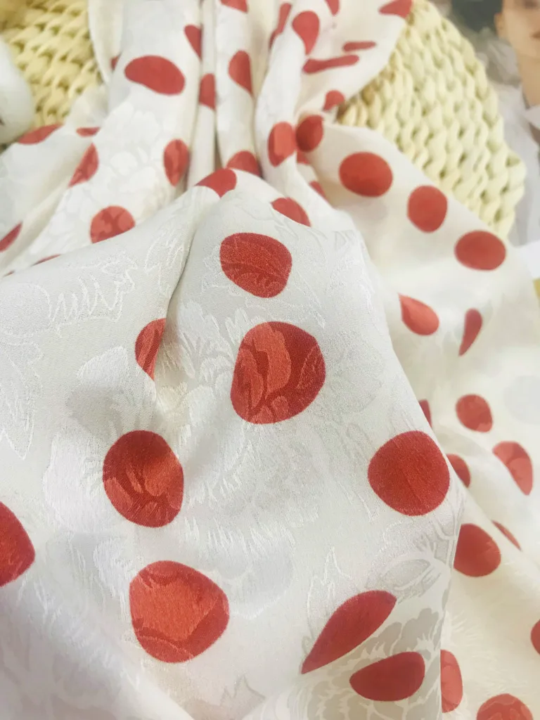 Polyester Jacquard Chiffon Printd Fabric Dots Design (3)