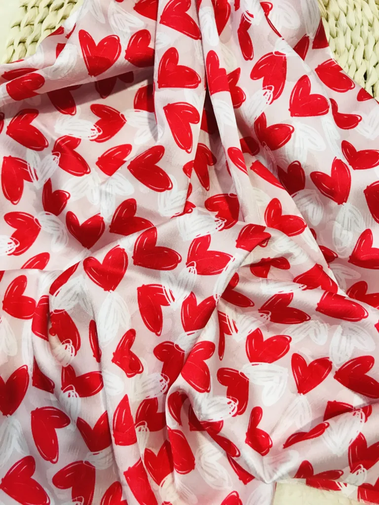 Polyester Jacquard Satin Printd Fabric hearts Design