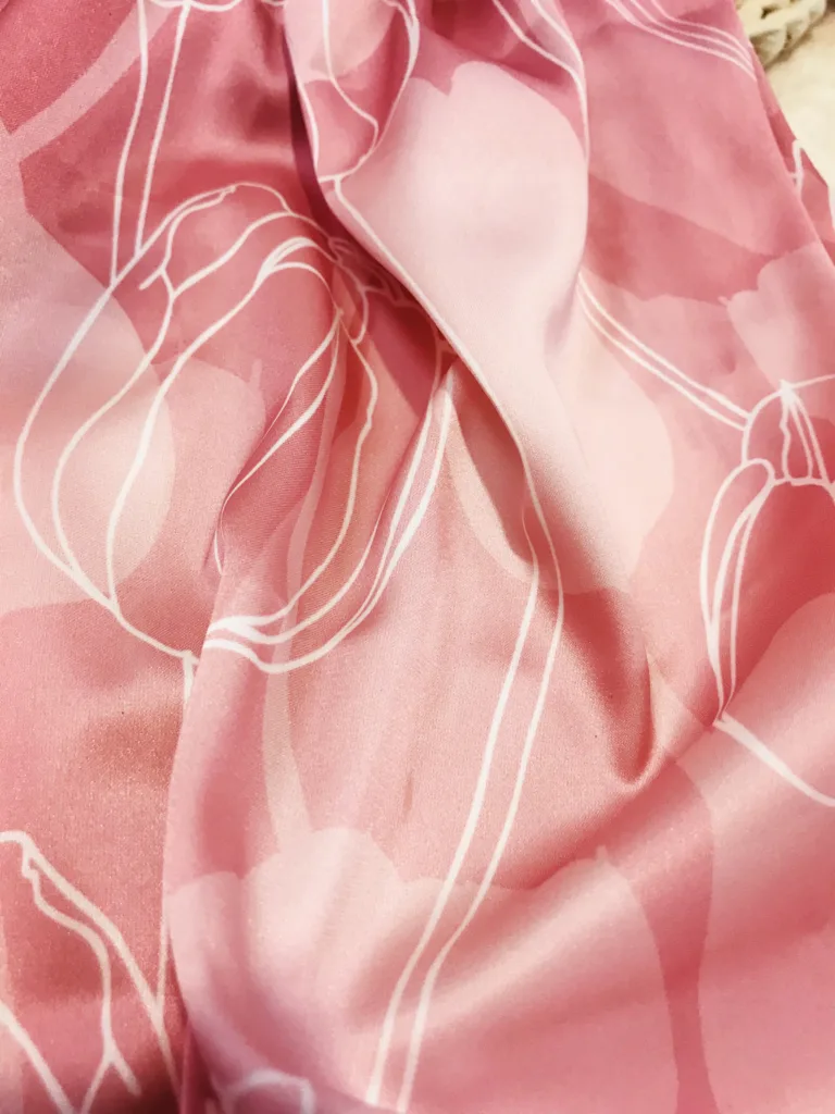 Polyester Stretch Chiffon Satin Printed Fabric with Floral design