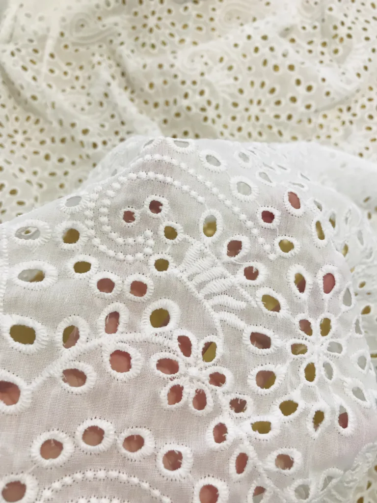 polyester Embroidery Fabric paisley (3)